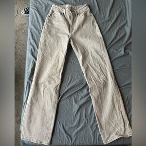 Abercrombie & Fitch Neutral Beige High-Rise Relaxed Jeans